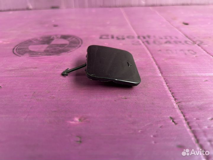 Крышка буксирной проушины передняя BMW E39