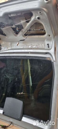 Крышка багажника,пятая дверь priora 2172