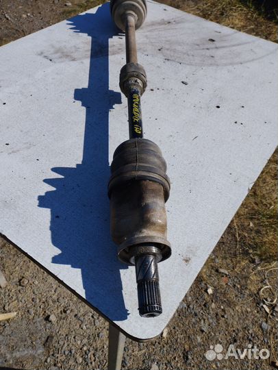 Привод правый Nissаn Рrimеra Ниcсaн Пpимepа P11