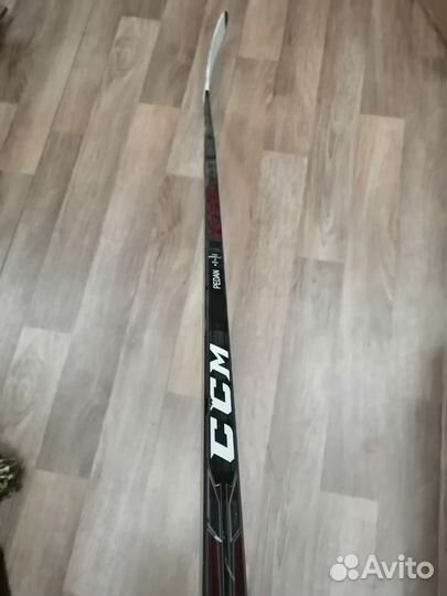 Клюшка хоккеная