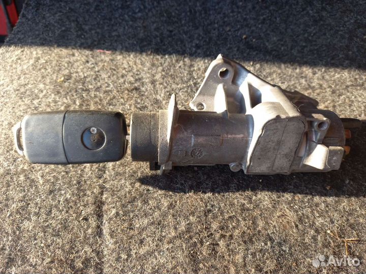 Замок зажигания + ключ VW Transporter T5