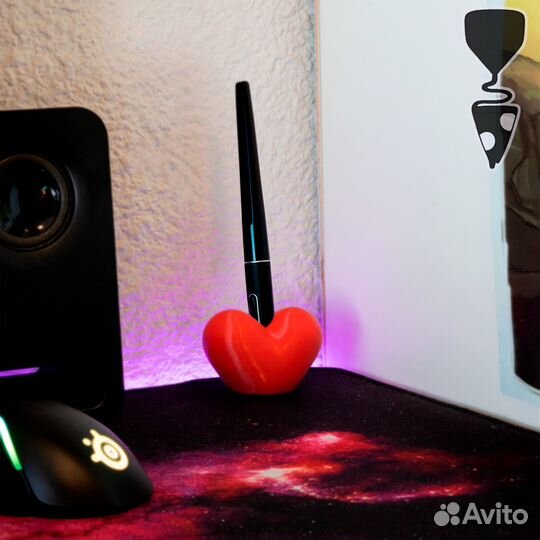 Подставка под стилус сердце