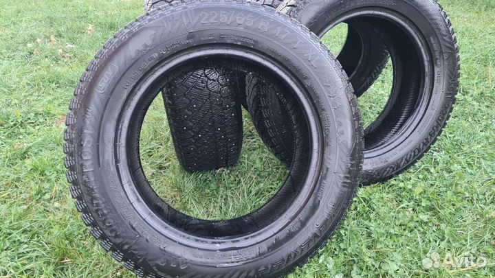 Gislaved Nord Frost 200 225/65 R17