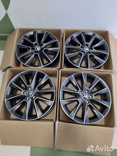 Диски оригинал Skoda R17 Savio black mat
