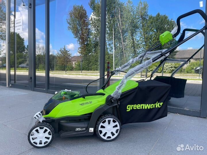 Газонокосилка аккумуляторная greenworks