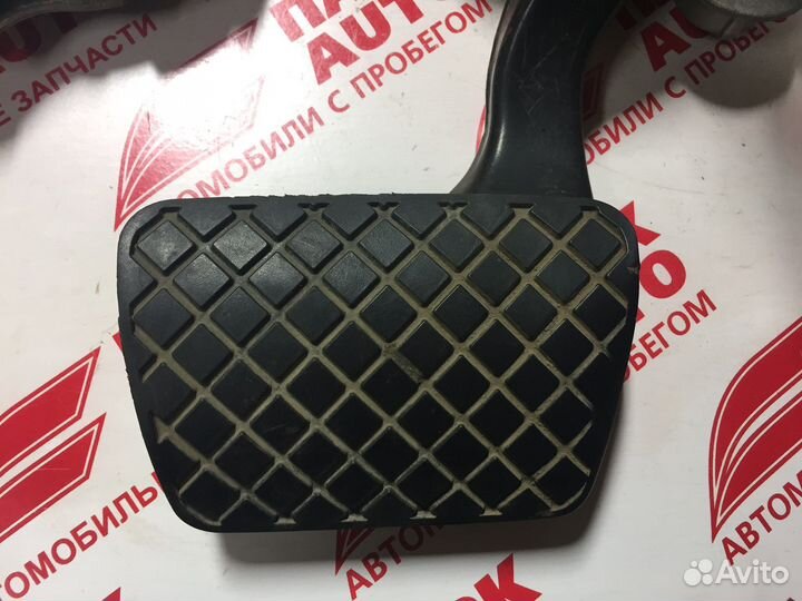 Педаль тормоза Audi A6 C7