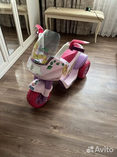 Детский электромобиль/мотоцикл Peg Perego