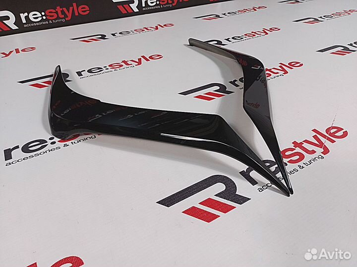 Ресницы Lexus LX570 12-15г Черные