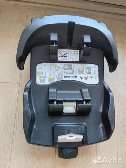 Коляска doona с базой isofix