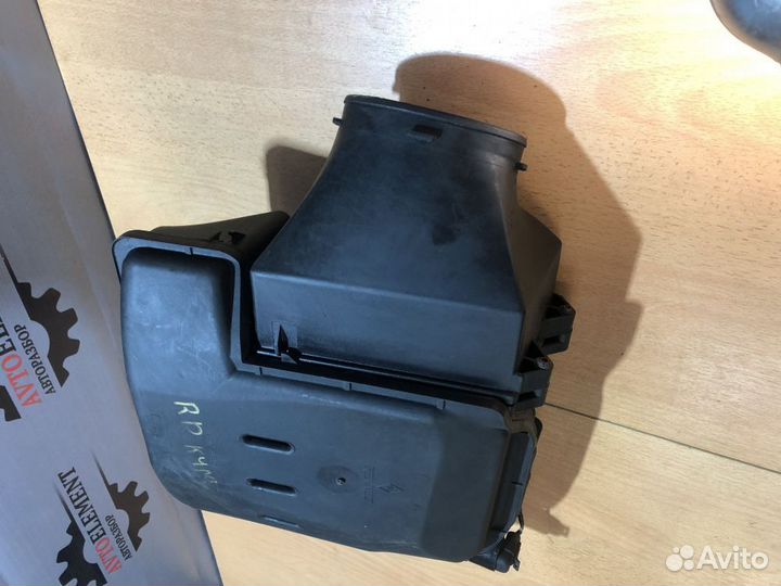 Корпус воздушного фильтра K4M Renault Duster