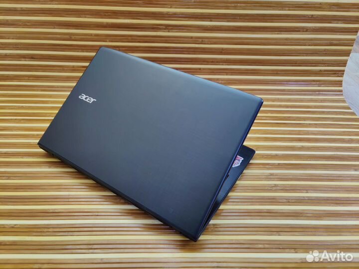 Ноутбук Acer e5-575g-30tm