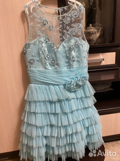 Нарядное платье