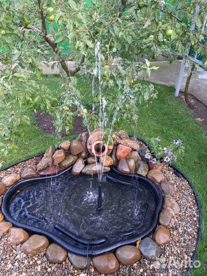 Декоративный фонтан садовый