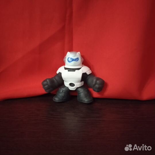 Игрушки герои гуджитсу