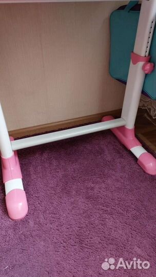 Школьный стол