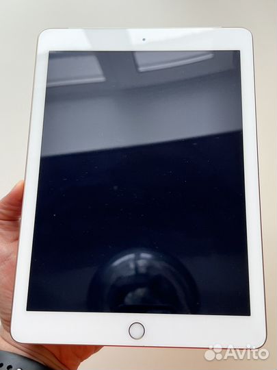 iPad 9.7” 5 поколения 32GB LTE SIM 98 проц. акб