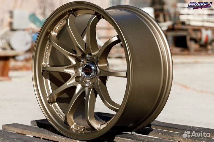 Volk Racing CE28 R18 8.5j ET25 5*114.3/100 (D140)