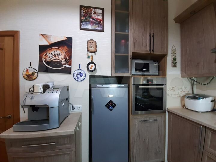 4-к. квартира, 93 м², 2/2 эт.