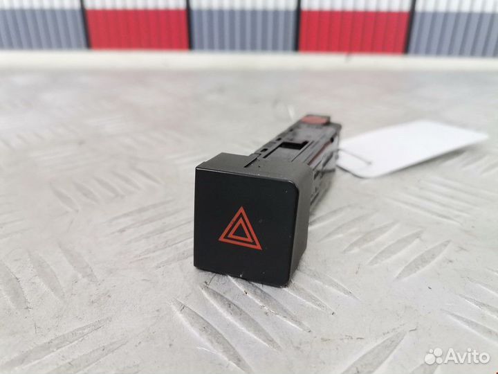 Кнопка аварийной сигнализации Chevrolet Captiva