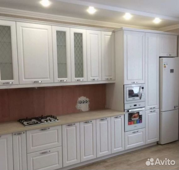 Кухонный гарнитур с бесплатным монтажом