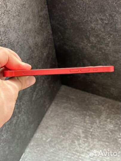 iPhone 12 128GB RED