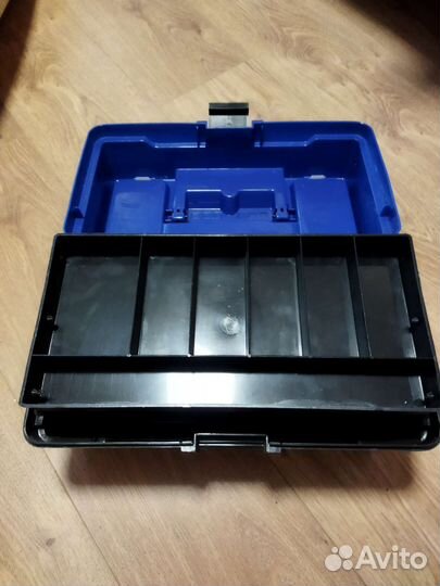 Ящик для рыболовных снастей