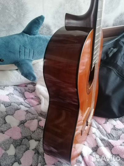 Классическая гитара yamaha c40
