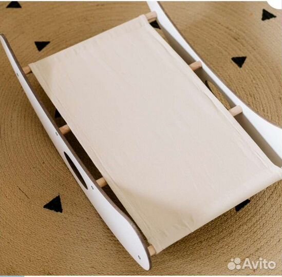 Деревянная качалка для кокона