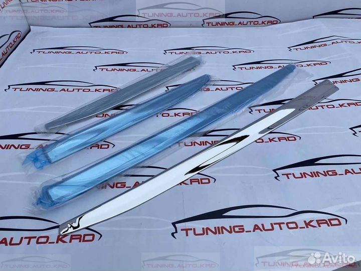 Молдинги дверей Nissan Patrol F2640