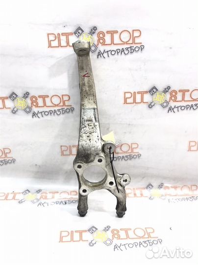 Кулак поворотный передний правый Lexus GS300/350