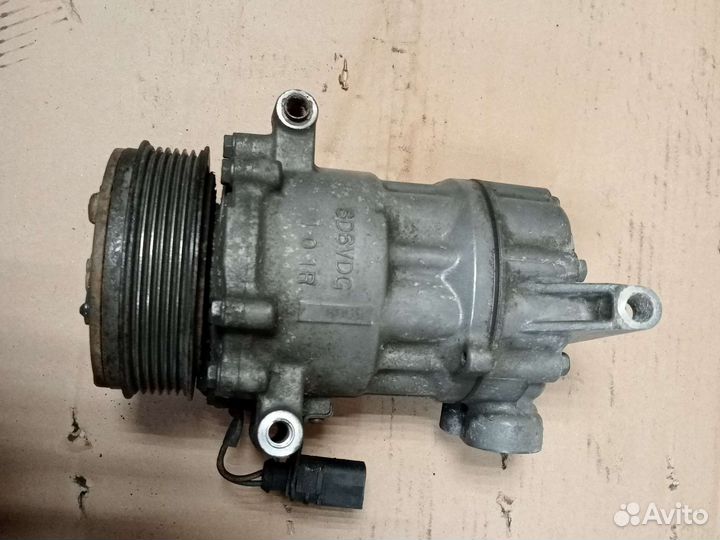 Компрессор кондиционера Volkswagen Polo 5 1.6