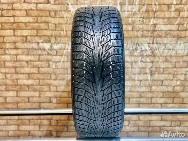 Hankook Winter I'Cept iZ 2 W616 205/55 R16 94T