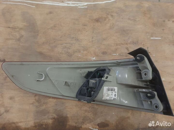 Фонарь наружный правый renault fluence