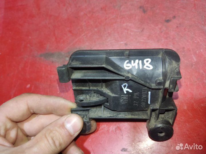 Ручка двери правая Opel Vectra A седан 2.0I 1995