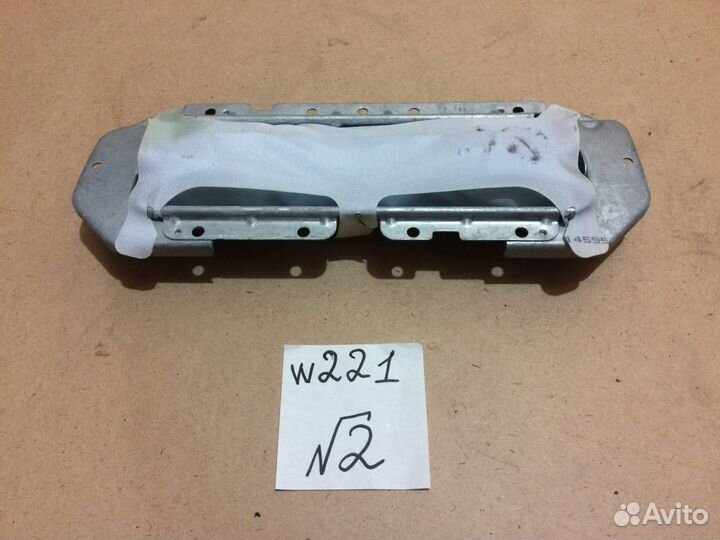 Подушка безопасности в торпеду Mercedes W221