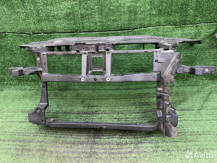 Телевизор (рамка радиатора) Volkswagen Passat b6 3