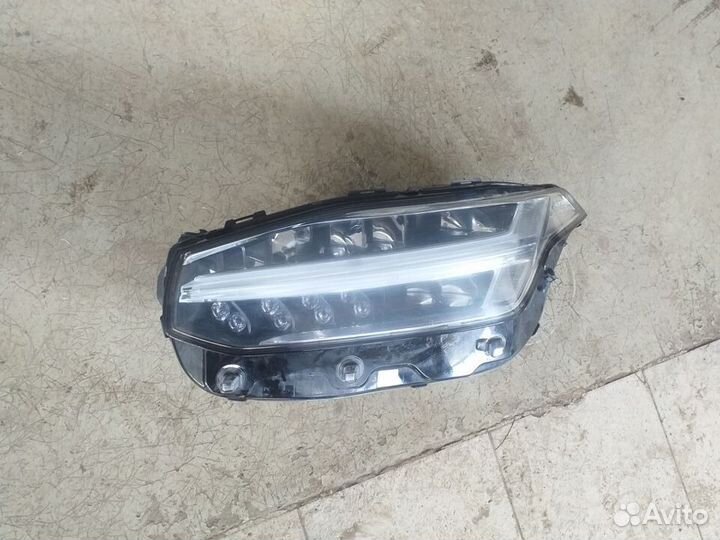 Фара левая Volvo XC90 2016 год LED