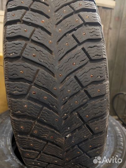 Michelin Agilis X-Ice North 185/65 R15 92T