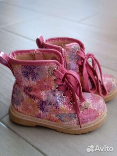 Ботинки демисезонные для девочки 25