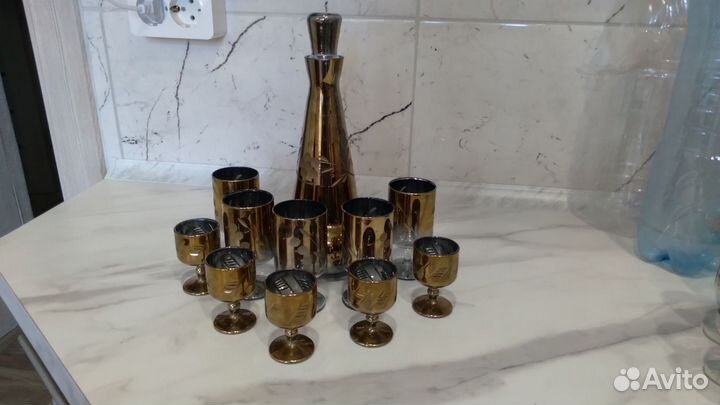 Графин со стопками