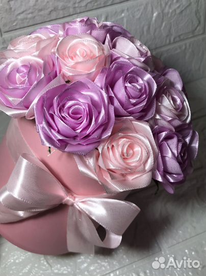 Розы атласные в коробке