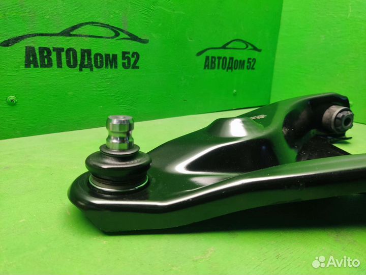 Рычаг передний правый Renault Logan