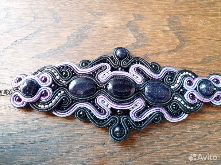 Браслет в сутажной технике