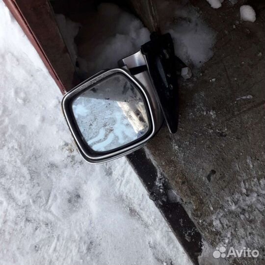 Зеркало правое оригинал таёта100