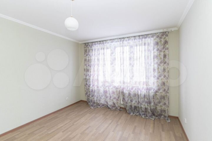 3-к. квартира, 90 м², 8/14 эт.