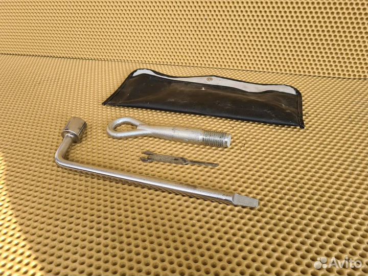 Набор инструментов Infiniti M Q70 Y51