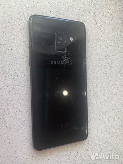 Телефон samsung A8