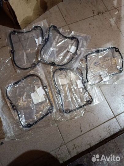 Прокладка передней крышки двигателя 06h103483c