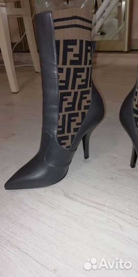 Полусапожки Fendi