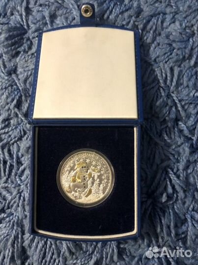 Серебряная монета Снеговик